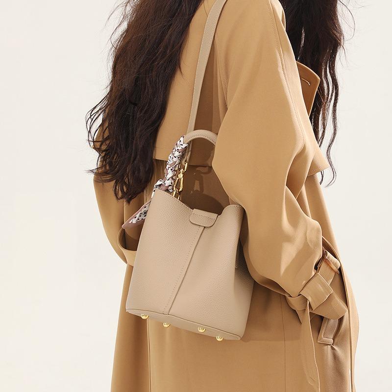 commuting to work bucket bag new niche spring and summer vegetable basket portable women's bag versatile shoulder messenger bag