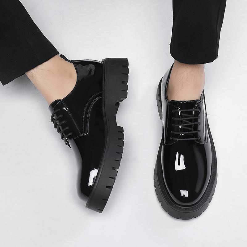 Μόδα Lacquer δερμάτινα παχιά ανδρικά παπούτσια Μοντέρνο μινιμαλιστικό στυλ Σχεδιασμός Καθημερινό μοντέρνο πάρτι υπαίθριου γραφείου Παπούτσια για ενήλικες