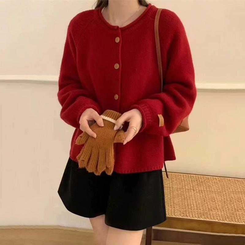 

Autumn and winter new retro soft waxy red knitted cardigan women s sweet lazy wind sweater jacket top one size fits all красный