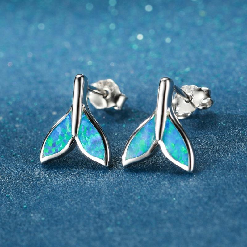 

Simple style personalized sterling silver fish tail blue and white opal stud earrings women s holiday versatile earrings синий