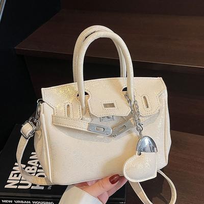 Trendy New Fashion Light Luxury Casual Portable Platinum Bag High Texture Women Commuting Versatile Shoulder Messenger Bag