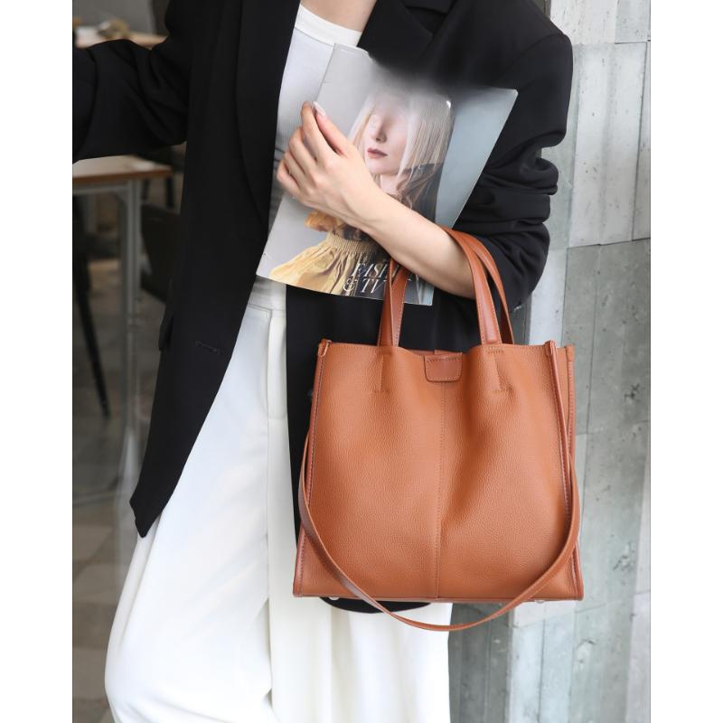 Top Layer Cowhide One shoulder Women's Bag Large Capacity Crossbody Tote Bag Women's Mommy Handbag Fashionable and Simple