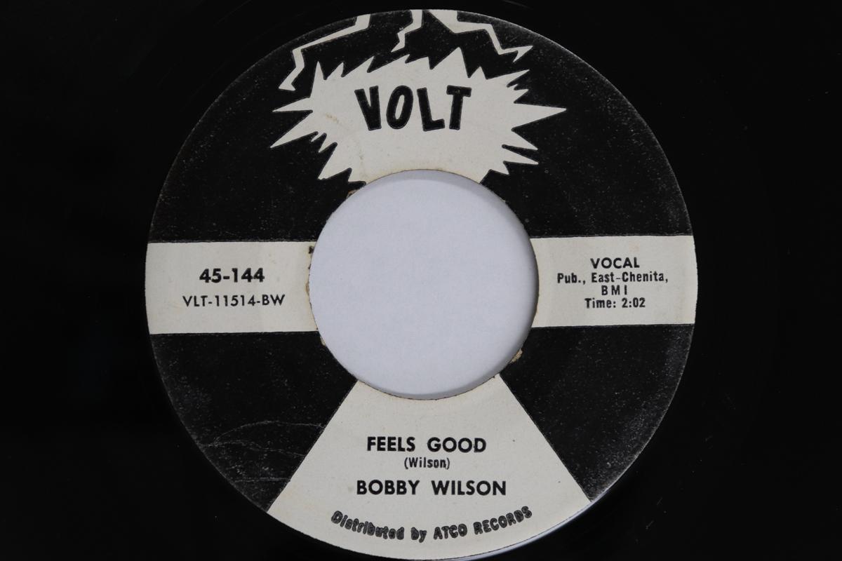 

7-дюймовая пластинка БОББИ УИЛСОН - Feels Good / Let Me Down Slow 45144 Volt 1967 UK Соул/Фанк Б/У