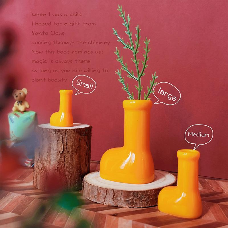 Miniature Christmas Red Rubber Boots Vase Creative Dollhouse Desktop Ornament for Xmas Window Sill Decoration