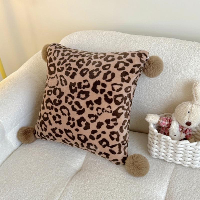 

2025 new sweet and cool leopard print milk coral plush ball throw pillow car office cushion living room sofa bed pillow 42x42cm 1pcs кавовий