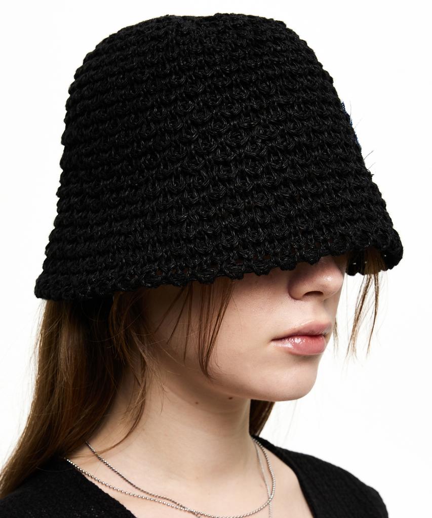 Aleseueseussi Rivet Patched Knit Bucket Hat - Black