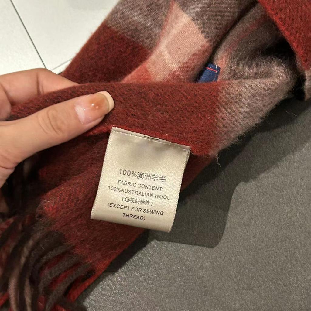 Xiaohongshu Popular Cherry Red New Year'S Red 100% Wool British Versatile Scarf Women'S And Men'S Cashmere Warm Scarf
