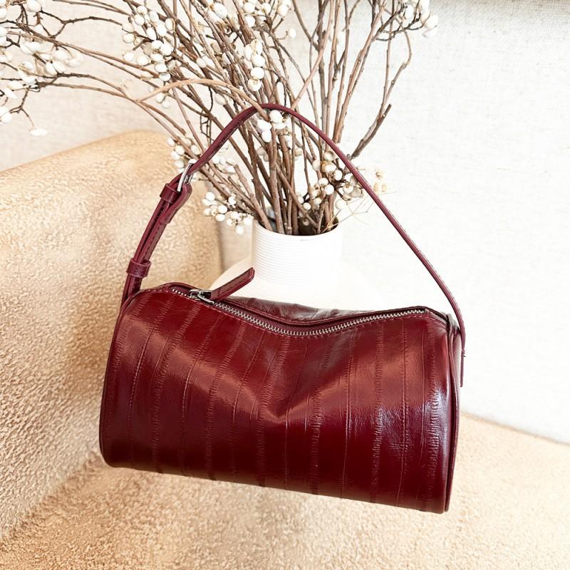 

Eel Patterned Head Layer Cowhide Toast Bag Bowling Women s High-end Feeling Armpit Pen Holder Exquisite Hand-held Crossbody 20x8x10CM вино красного