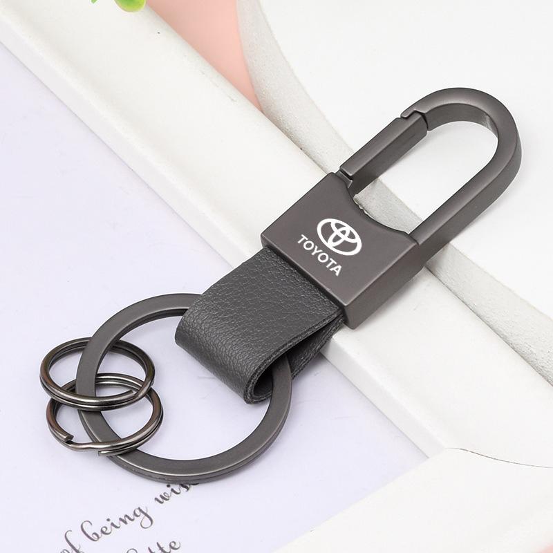 

Car Vintage Leather Keychain Ring Zinc Alloy Chain Key For Toyota Hilux Aygo Yaris Ractis Corolla Camry CHR Auris Tacoma Cruiser
