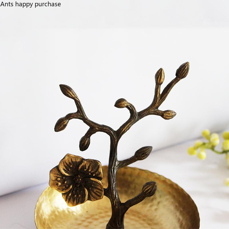 Ručně vyráběná mosazná dekorativní talíř s motivem švestkové větve, podnos na šperky, stojan na šperky, talíř na sušené ovoce, podnos na svačinu, úložný podnos, domácí dekorace