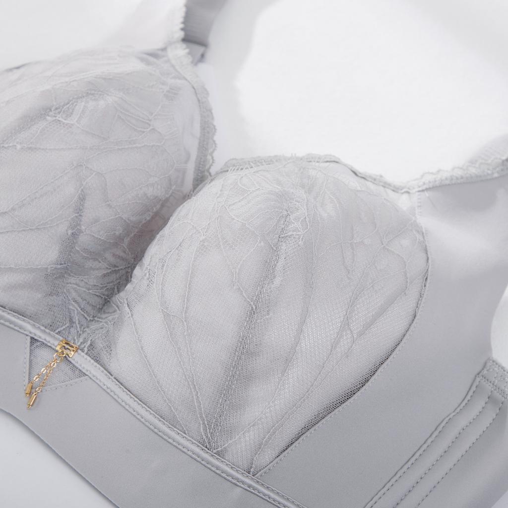 Large-sized Women's Latex Bra Gathering and Adjusting Side-retraction Accessory Bra Push Up Bra