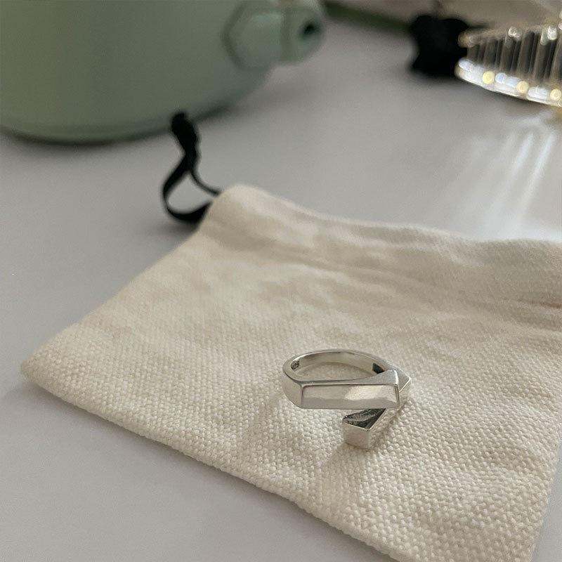Women's Trendy Geometric Irregular Index Finger Ring - Niche Design, Cold Style