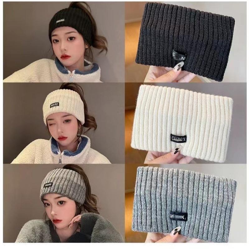 

Вязаные шапки Детские осенне-зимние теплые с защитой ушей Шапки-бини Большой обхват головы делает лицо маленьким Плюшевые шапки Универсальные шапки от холода