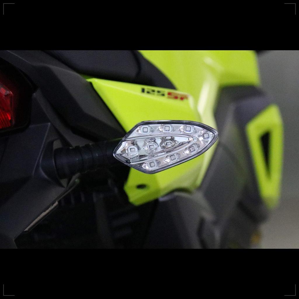 MFC PRO Universal Waterproof Motorcycle LED Turn Signals left and for Kawasaki Z800 Honda GROM125 CB400 1000RR 600RR Yamaha MT07 MT09 MT125 FZ1 FZ16
