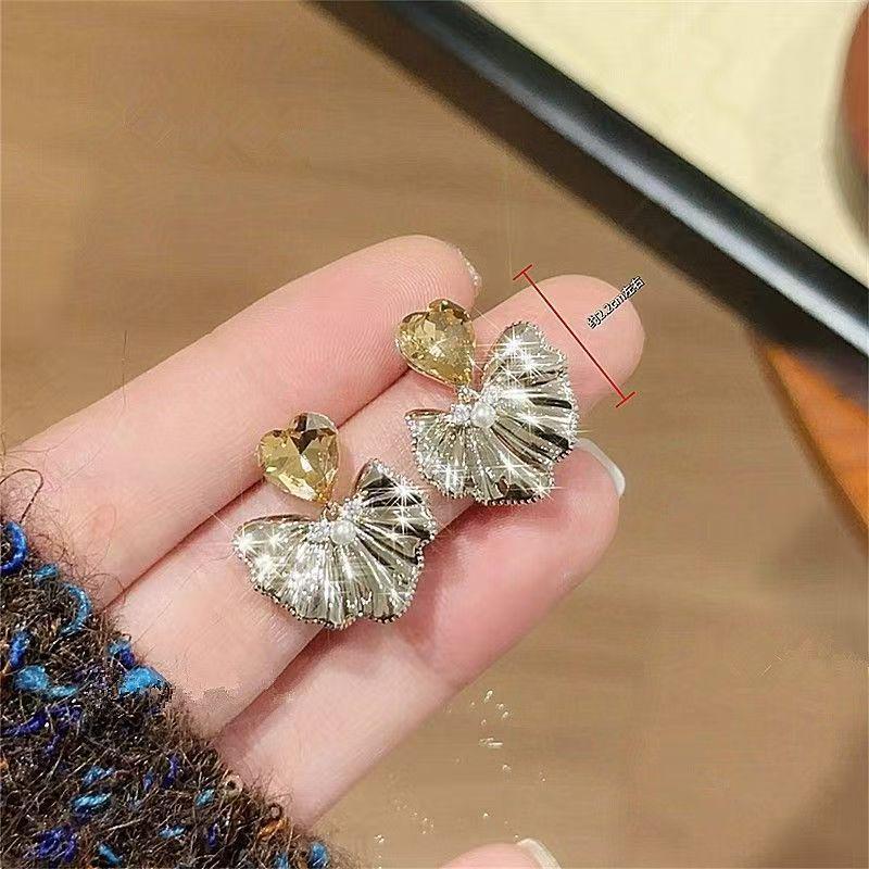 Melaleuca Champagner Ginkgoblatt Fächerförmige Ohrstecker: Elegantes und vielseitiges Design im leichten Luxussegment