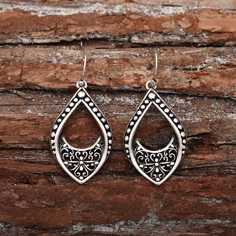 Huitan Vintage Women Drop Earrings Engraved Design Fancy Accessories for Party Daily Simple Style Bohemia Lady Metal JewelryGood Product