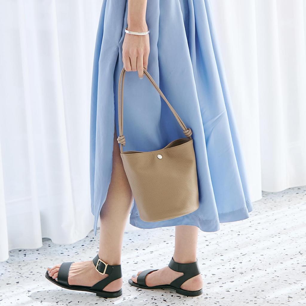 Shrink Leather Knot Handle Shoulder Bag In Greige [Breath TOPKAPI] 2-Way