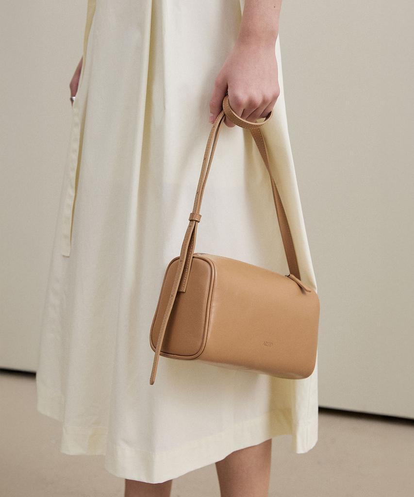 Artid Pull-Up Leather Mini Bag_Sand Beige