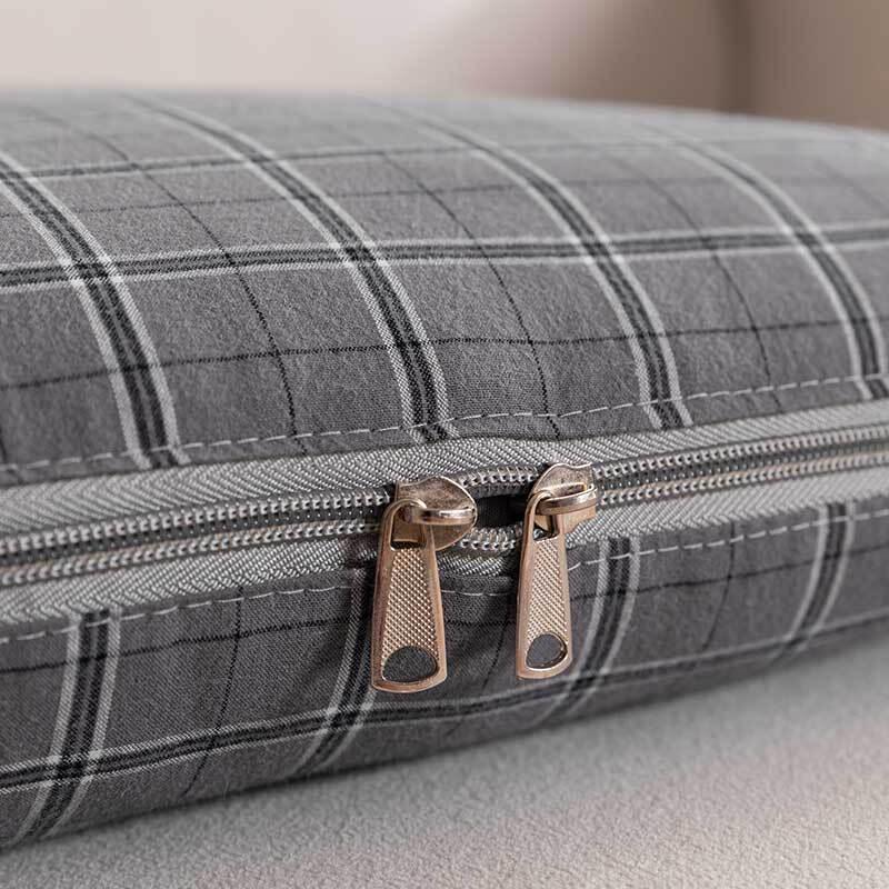 Hengyuanxiang TDK1003-7 2-in-1 Cushion & Nap Blanket