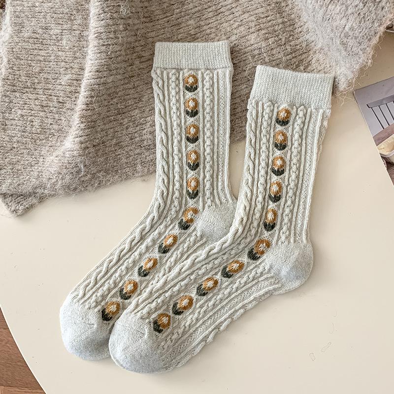 

Korean Sweet Floral Wool Mid-Calf Socks Cable Knit Slouchy Socks Thermal Winter Warm Crew Socks Vintage Patterned Boot One Size бежевый