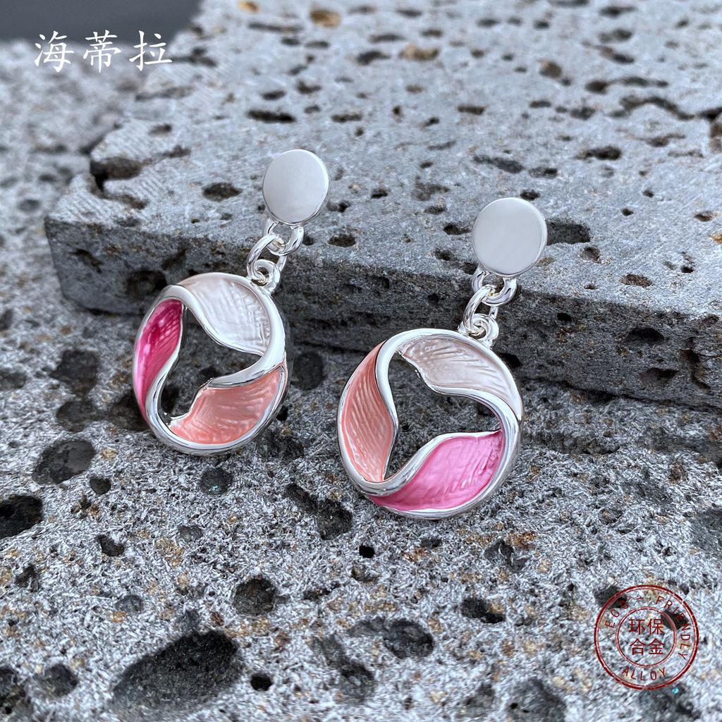 New rose red flower hollow alloy earrings, colored painting oil high-end women's petal studs