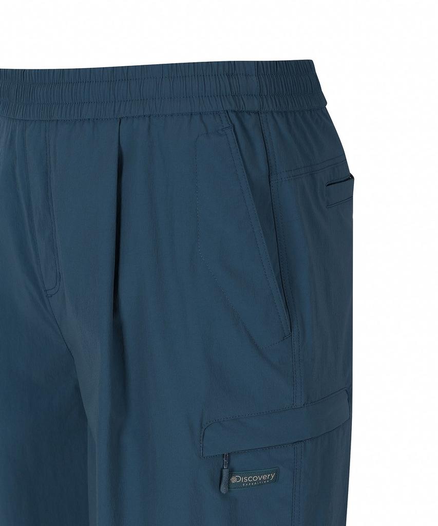 DISCOVERY EXPEDITION Uni Freshvent Lightweight Woven Training Cargo Knee-Length Shorts