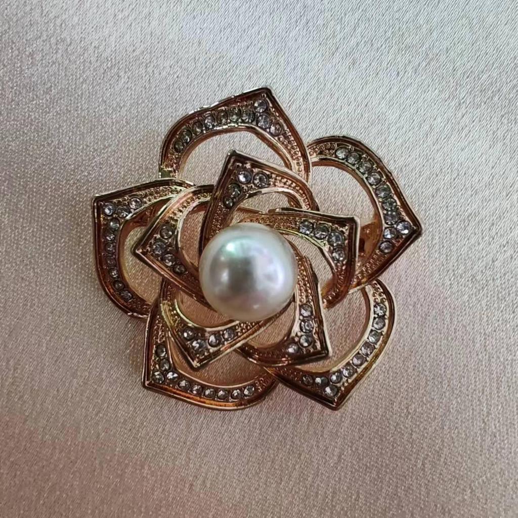 Barokk Retro Brosje: Elegant high-end corsage og smykketilbehør