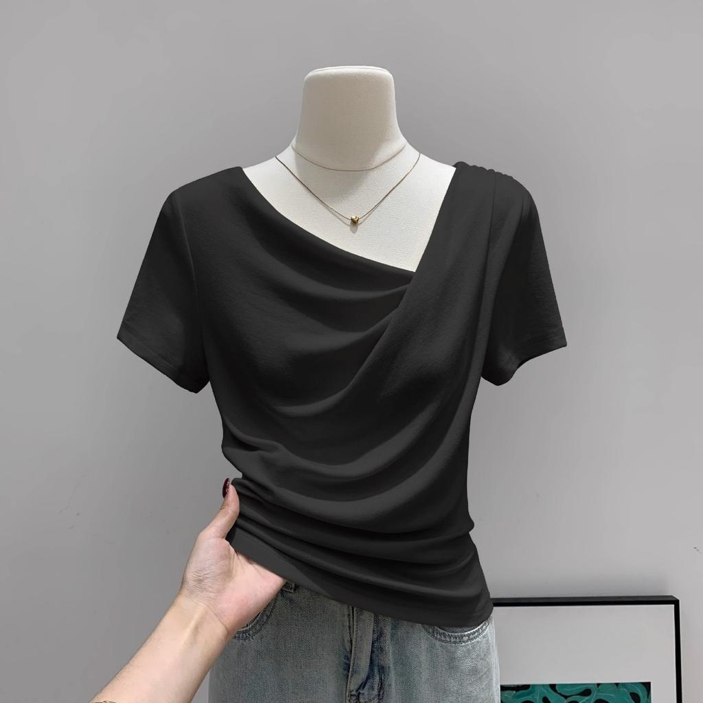 Jemné plisované asymetrické tričko s jedním ramenem a krátkým rukávem pro ženy, letní nový styl, top s výklenkovým designem