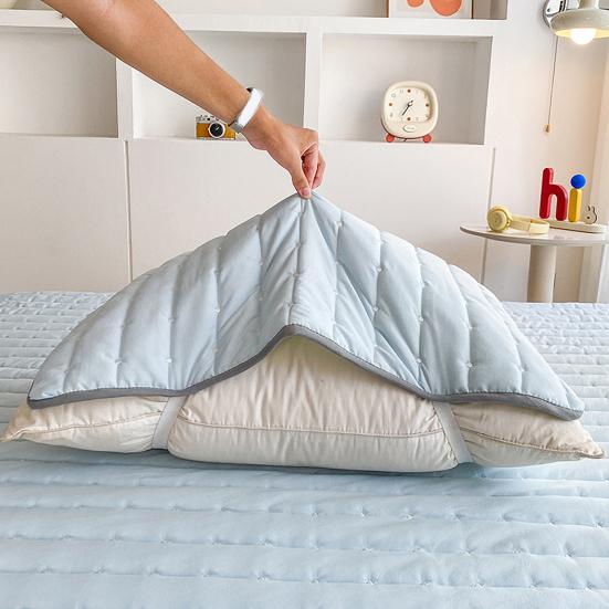 Pillow Protector with Elastic Bands Travel Pillow Cover Anti-slip Quilted Waffle Pillowcase Protect from Dust Sweat And Stain for Dorm Home Bedroom