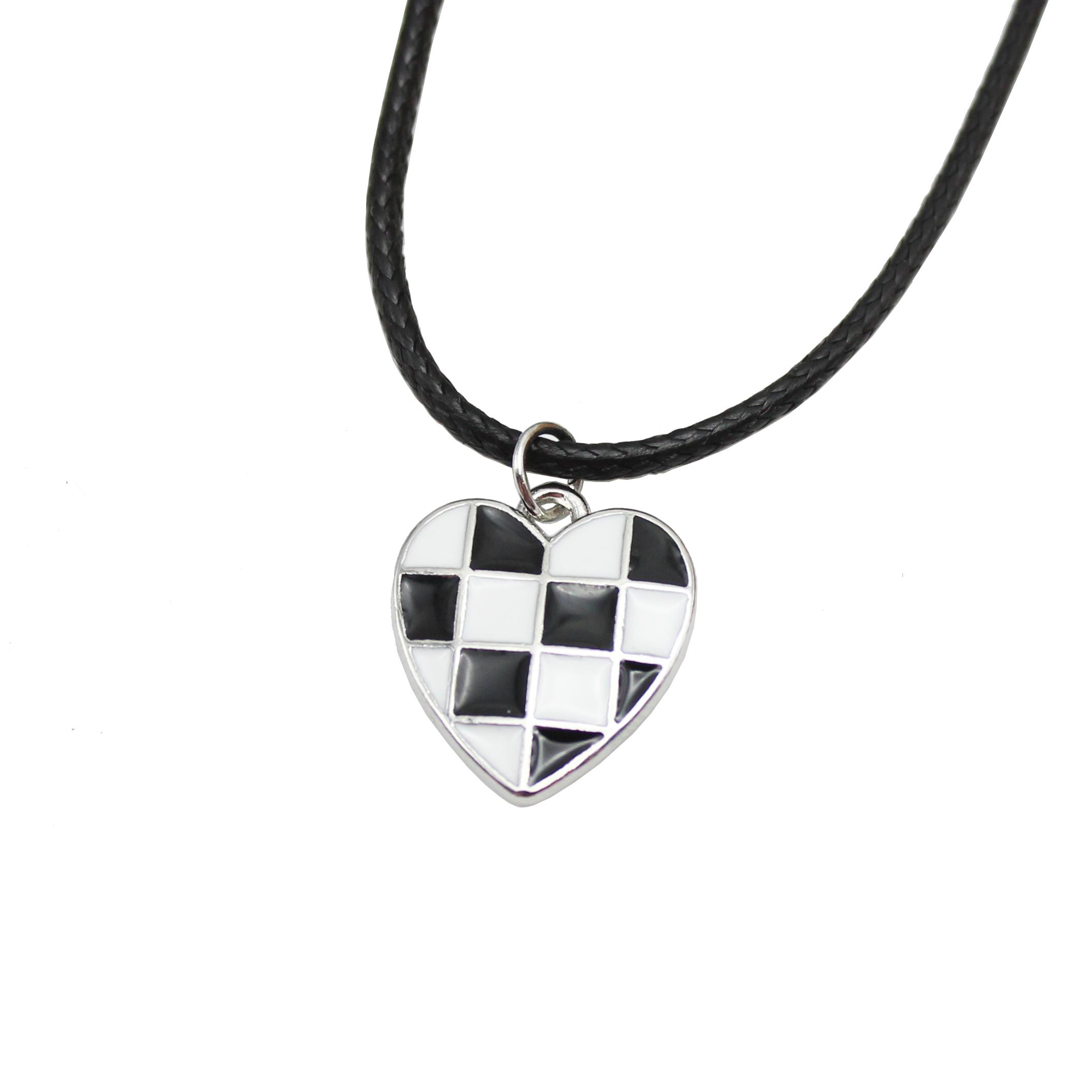 

Glaze Black and White Chessboard Heart Shape Short Pendant Choker Chain Necklace for Women Black Leather Braid Wax Cord Zircon