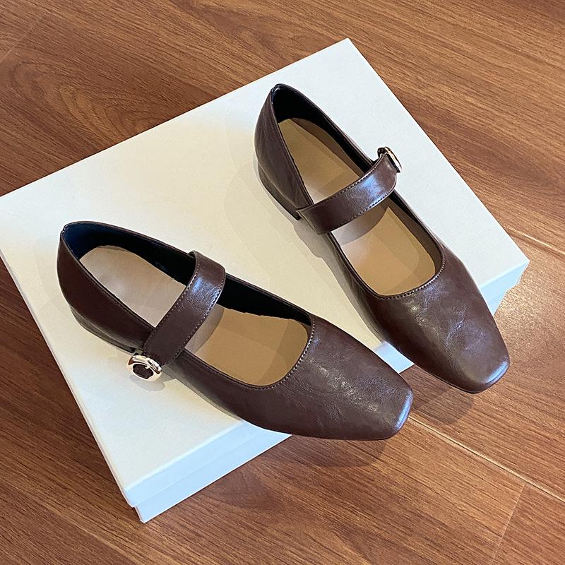 

French beautiful Mary Jane single shoes women s 2025 new autumn with skirt thick heel beanie shoes square head with single 40 коричневый