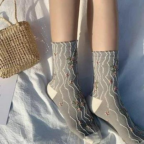 Mid-Tube Korean Retro Hyuna Style Socks, Trendy All-Season Casual for Girls