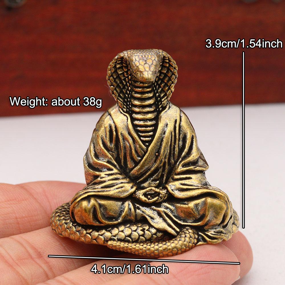 Brass Master Snake Sit In Meditation Figurines Creative Desktop Ornaments Vintage Animal Small Statue Home Decorations Crafts
