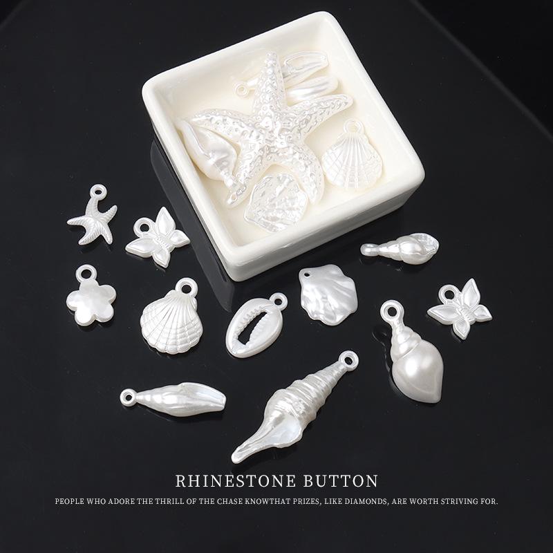 Hand-Sewn Irregular White Conch Shell Decorative Buttons for Skirts and Shirts
