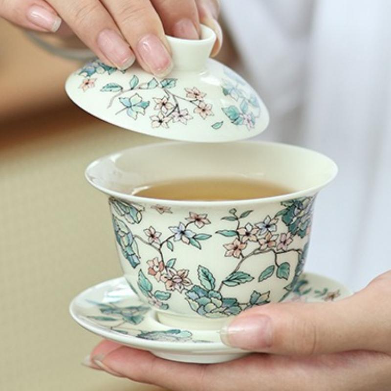 Porcelain Camellia Pattern Tea Tureen Kungfu Tea Cup Set Tea Infuser Traditional with Cover Teacup Tea Sealed Storage Jar