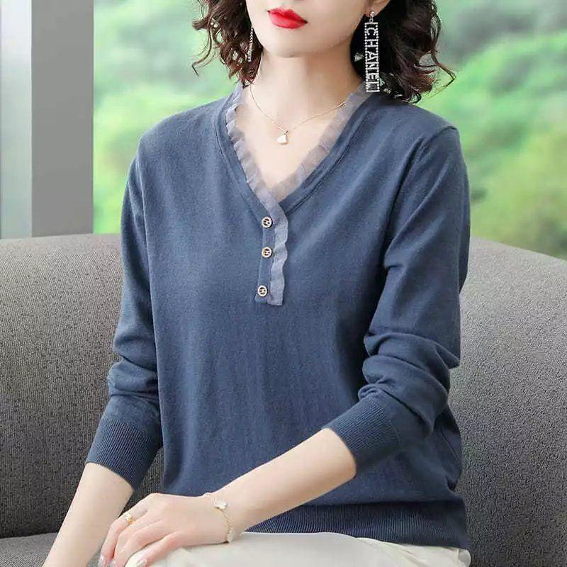 Women's Solid Fashion Lace Spliced T-shirt Spring Autumn Casual Elegant Long Sleeve V-Neck Female Knitted Thin Tops
