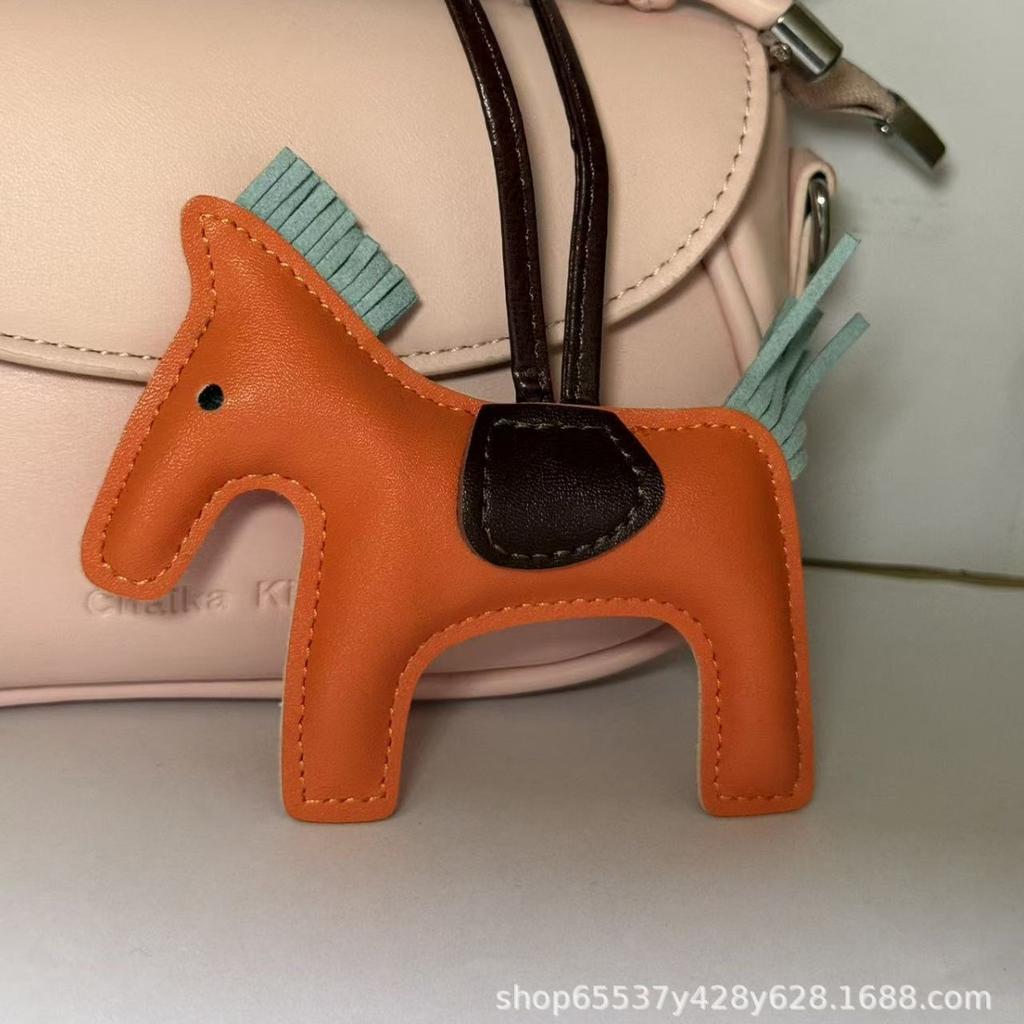 New h home pony pendant INS style leather bag pendant pony tassel cute car keychain accessories