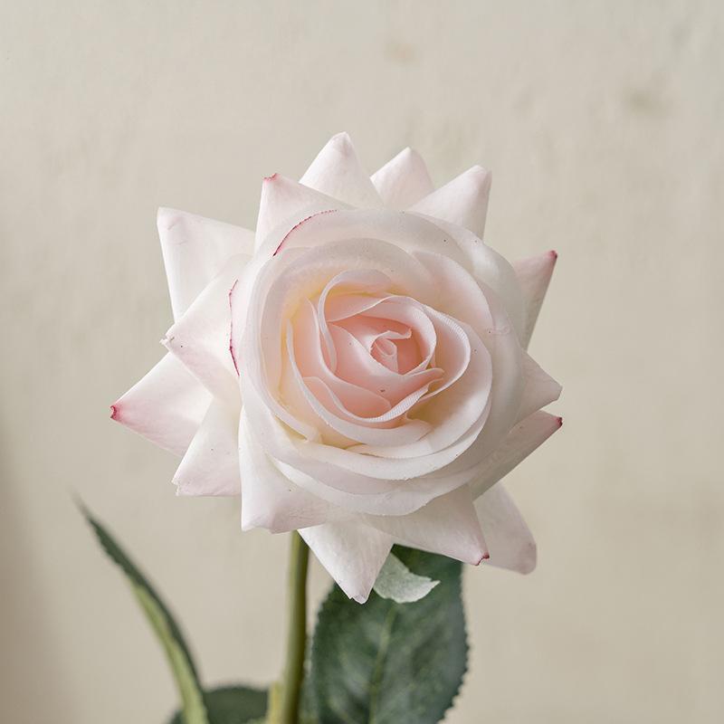Roses Artificielles Réalistes, Rose en Soie à Sensation de Peau Hydratante, Décoration Intérieure Style Ins, Bouquet de Mariage Cadeau