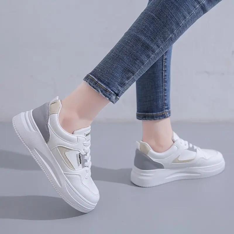 Women Leather Flat Shoes Spring New Fashion Casual Thick Soled Leather Designer Women Running Gym White and Black Sneakers
