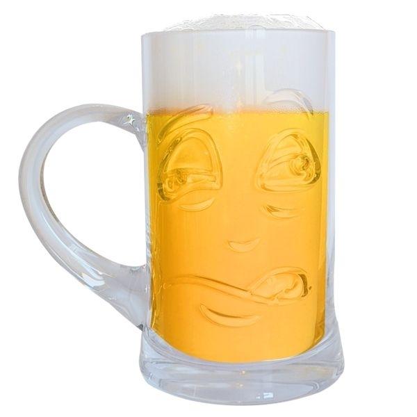 Bierkrug Doppelter Gesichtsausdruck vor und nach einem Bier