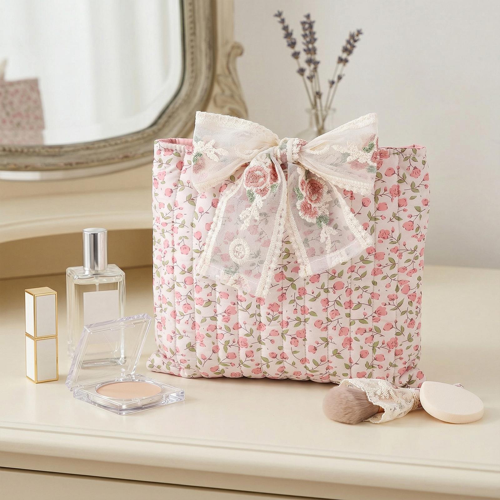 

Quilted Washable Bible Bag Large Capacity Fabric Protector Lightweight for Shopping Travel Car Women Books Lover Gifts рожевий