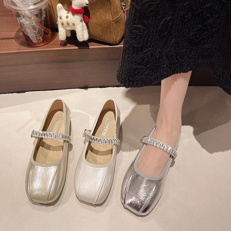 Silver French retro flat bottom light mouth inner height increase single shoes women's summer 2025 new skirt versatile Mary Jane shoes