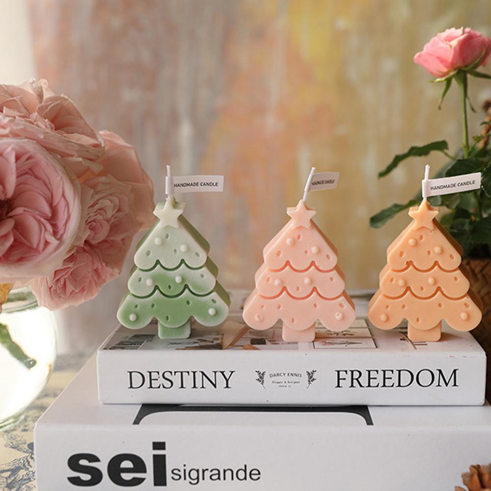 1Pc Christmas Soy Wax Aromatherapy Candle - Creative Multi-Color Christmas Tree Shape, Romantic Xmas Gift & Home Decor