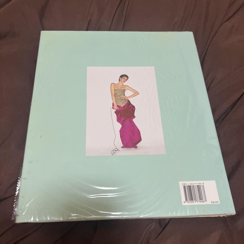 [USED] VIVIENNE WESTWOOD Art Book