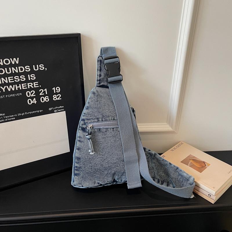 Denim Sling Bag Casual Chest Bag Lightweight Crossbody Backpack for Men and Women