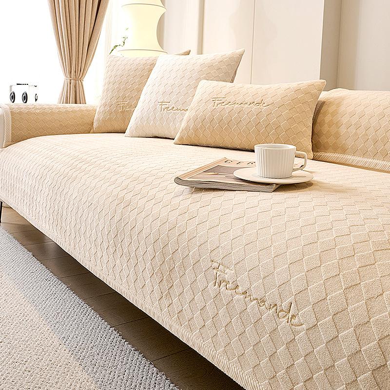 Milk Velvet Sofa Cover Plush Thickened Plaid Couch Mat Living Room Sofa Cover Solid Color Non-Slip Sofa Armrest Backrest Towel