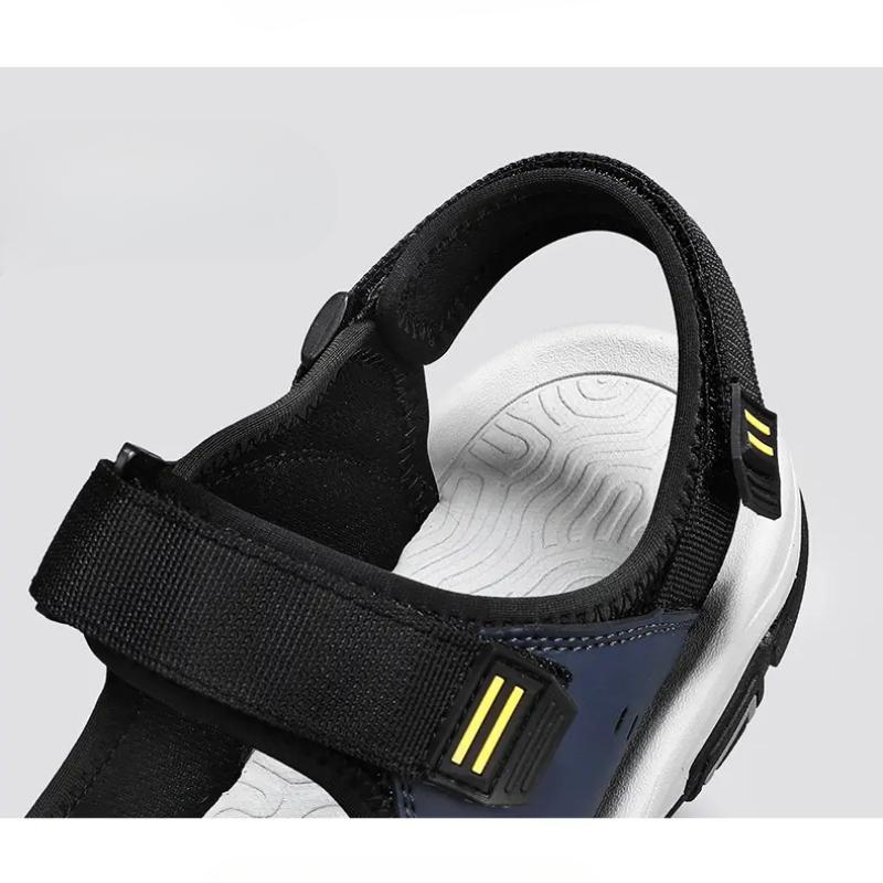 Summer Men’s Sandals Outdoor Sports Anti-collision Men's Shoes Soft Rubber Lightweight Hiking Shoes Flat Black Flip-flops