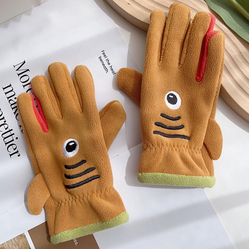 

Перчатки для детей 7-12 лет, зимние бархатные, теплые и ветрозащитные, милые мультяшные мальчики, ученики начальной школы, защита от замерзания и холода на открытом воздухе average size