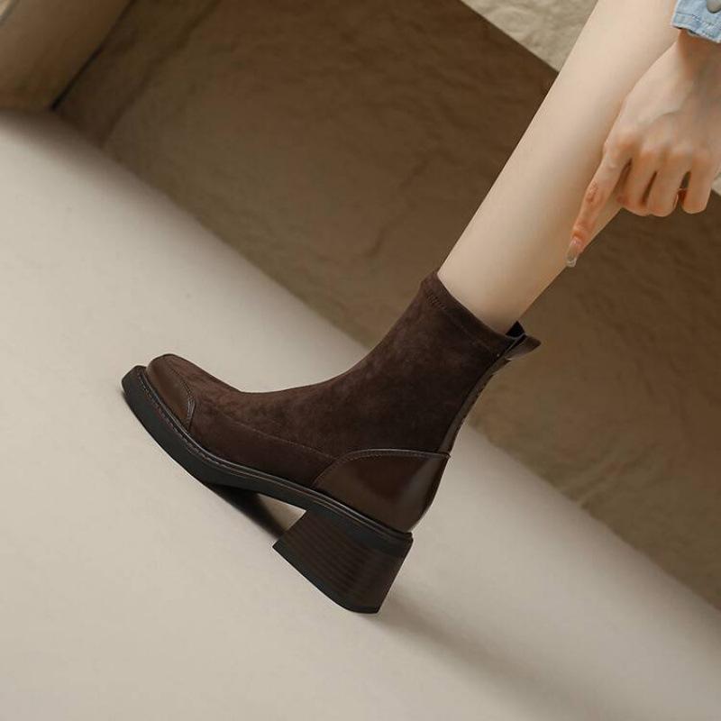 Autumn and winter women's Martin boots suede large size medium heel comfortable side zipper leather boots Korean version new square heel medium boots