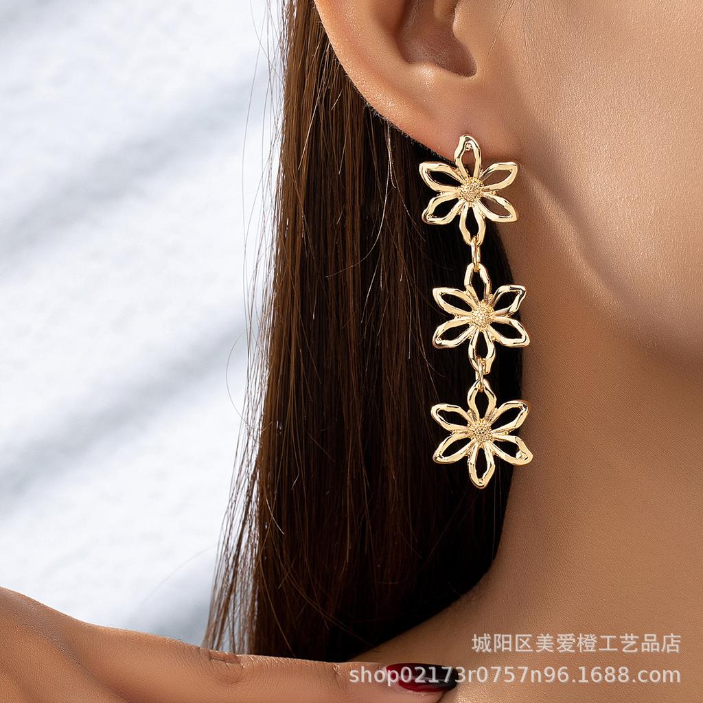 High-End Alloy Long Fringe Flower Earrings, Korean Temperament, Simple Retro Internet Celebrity Niche Earrings, Women